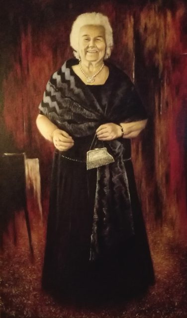 Obrazy malowane - starsza kobieta w sukni